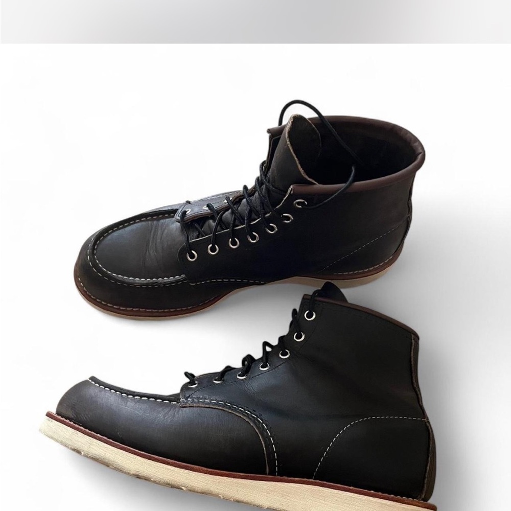 Red Wing 6” Moc Toe No. 8890 - Charcoal